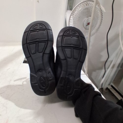 BOYS TODDLER ATHLETIC SHOES - SIZE 12 - BLACK image 4