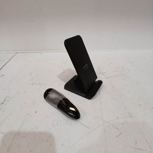 PICTEK FAST WIRELESS CHARGER STAND COMPATIBLE WITH APPLE - 7.5W / 10W / 15W - BLACK (MODEL: PA082B) image 3