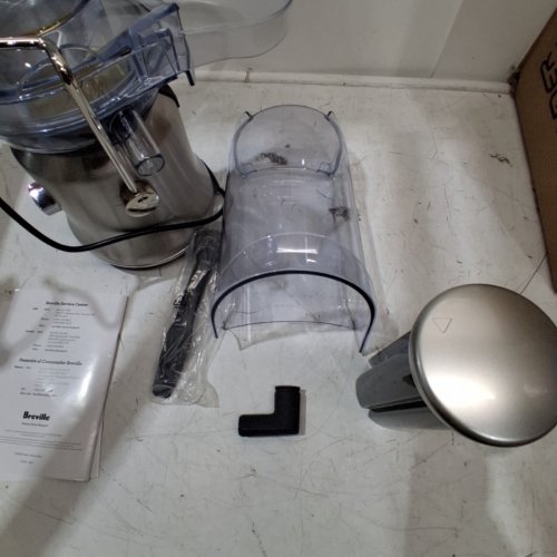 BREVILLE THE JUICE FOUNTAIN COLD PLUS CENTRIFUGAL JUICER - 70OZ JUG - BRUSHED STAINLESS STEEL (MODEL: BJE530BSS) image 4