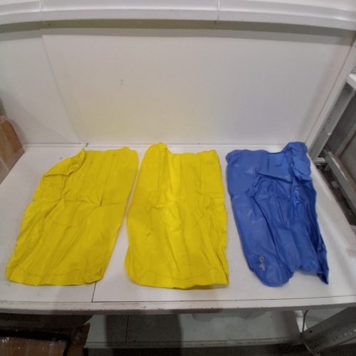 WATER SLIDES WITH 3 BODYBOARDS - 26FT - YELLOW/BLUE image 9