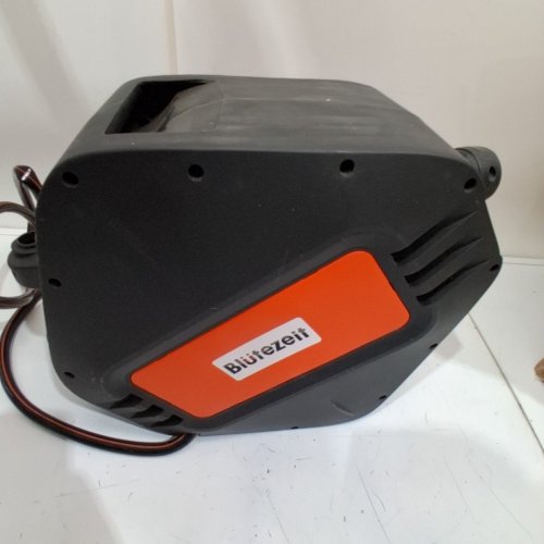 BLÜTEZEIT RETRACTABLE GARDEN HOSE REEL WITH HOSE AND 9 FUNCTION NOZZLE - 180° SWIVEL BRACKET - 65FT- GREY/ ORANGE ( MODEL: ‎HR-20M-HY-BR ) image 5