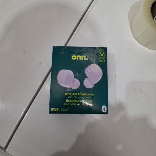 ONN. WIRELESS BLUETOOTH EARPHONES WITH ADAPTIVE NOISE CANCELLATION & CHARGING CASE - LILAC (MODEL: AALAV100074914) image 4