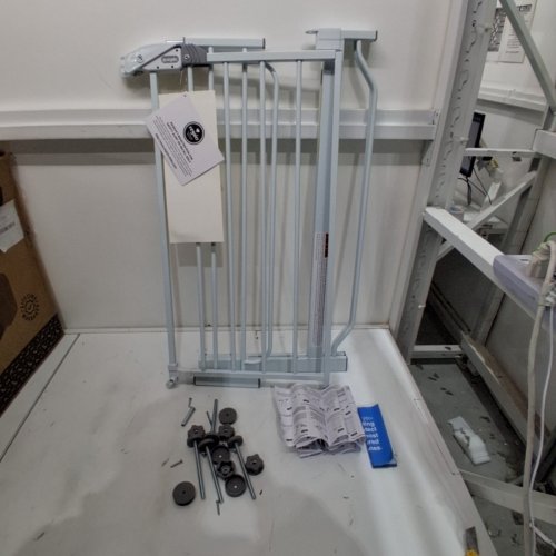 REGALO EASY STEP SAFETY GATE - 29"- 38.5" - WHITE (MODEL: 1160-DS) image 2