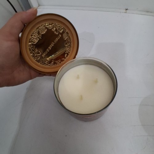 BATH & BODY WORKS CINNAMON SUGARED PECANS SCENTED CANDLE - 14.5 OZ image 4