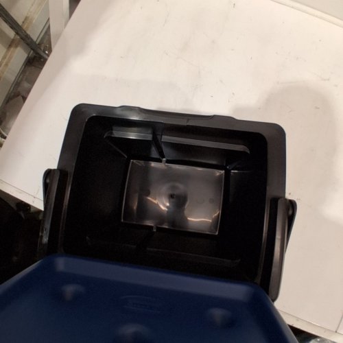 COLEMAN CHILLER HARD COOLER - 9 QT / 8.5 L - BLUE image 3