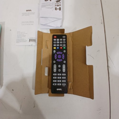 ONN. UNIVERSAL 3-DEVICE REMOTE COMPATIBLE FOR TV, STREAMING, SOUNDBAR - BLACK (MODEL: 100112176) image 2