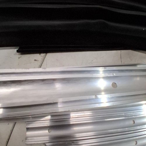BOWSEN HEAVY DUTY U + O RING SHAPE UNIVERSAL GARAGE DOOR BOTTOM SEAL WITH ALUMINIUM TRACK- 16FT - BLACK image 4