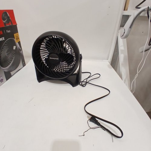 HONEYWELL TURBO FORCE POWER+ FAN WITH 90° PIVOT - 10" - BLACK (MODEL: HT900C) image 3