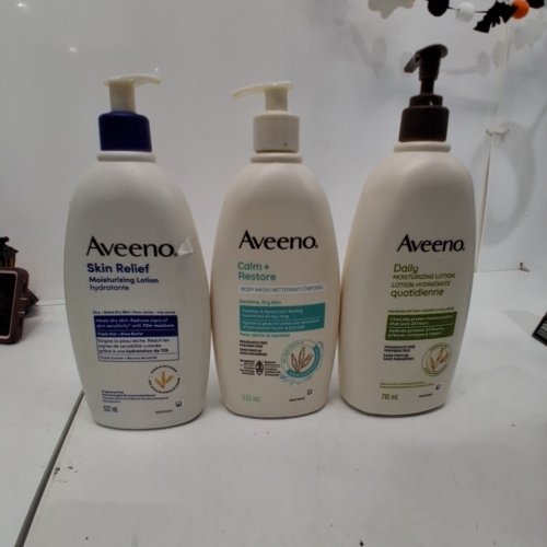 3 ASSORTED AVEENO MOISTURIZING LOTIONS AND BODY WASH - 532 ML, 532 ML, 710 ML image 4