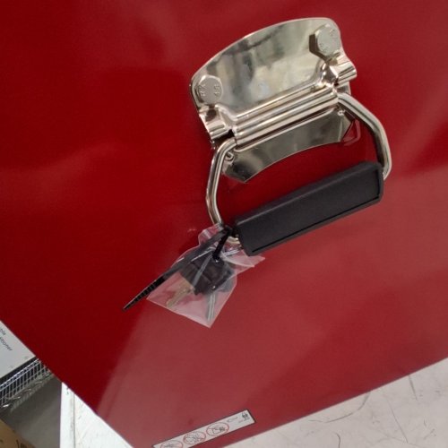 JET PRO SERIES 6-DRAWER MECHANIC’S CHEST WITH BALL-BEARING SLIDES, DOUBLE-WALL STEEL CONSTRUCTION, ALUMINUM DRAWER PULLS AND INTERNAL LOCKING MECHANISM – RED (MODEL: 842553 PMC2706) image 3