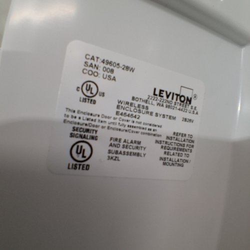 LEVITON WIRELESS ENCLOSURE AND VENTED DOOR - 28" - WHITE image 2