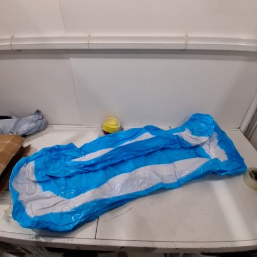 SMALL INFLATABLE POOL RAFT - 2FT X 6FT - BLUE / WHITE image 2