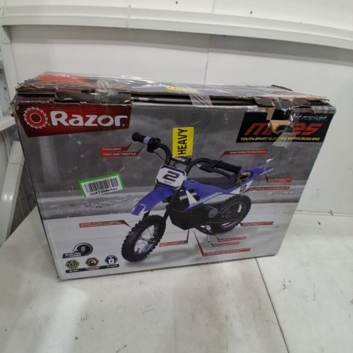 RAZOR KIDS MX125 DIRT ROCKET ELECTRIC BIKE WITH REAR WHEEL DRIVE - KIDS 7 AND UP - 13KM/H - 100W BLUE (MODEL:15118244) image 8