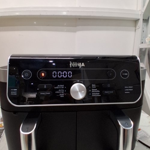 NINJA 6-IN-1 DUALZONE SMART XL 2-BASKET AIR FRYER WITH BUILT-IN SMART THERMOMETER - 10 QT - BLACK (MODEL: DZ950C) image 2