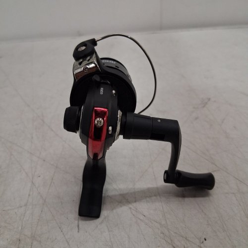 UGLYSTIK GX2 SPINNING REEL - 5.2:1 RATIO - 4LB - RED/BLACK (MODEL: GX21R20) image 2