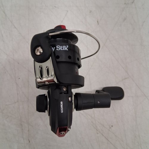 UGLYSTIK GX2 SPINNING REEL - 5.2:1 RATIO - 4LB - RED/BLACK (MODEL: GX21R20) image 3