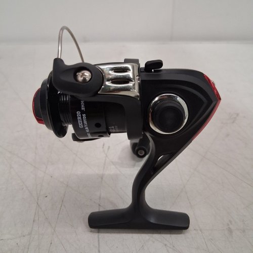 UGLYSTIK GX2 SPINNING REEL - 5.2:1 RATIO - 4LB - RED/BLACK (MODEL: GX21R20) image 4