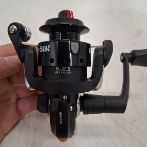 UGLYSTIK GX2 SPINNING REEL - 5.2:1 RATIO - 4LB - RED/BLACK (MODEL: GX21R20) image 5