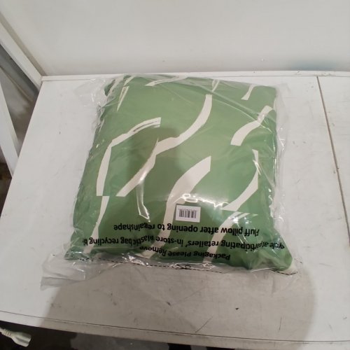 2PK ROOM ESSENTIALS SQUARE DECORATIVE PILLOW - 18" X 18" - SAGE GREEN BRUSHSTROKE image 4