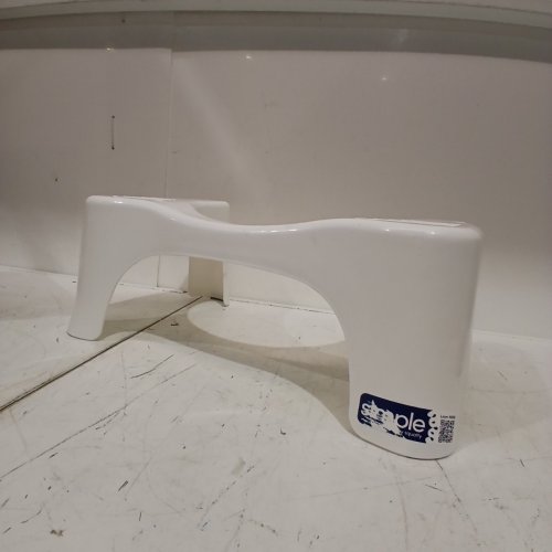 SIMPLE BY SQUATTY CURVED TOILET SEAT STOOL - 7" - WHITE image 2