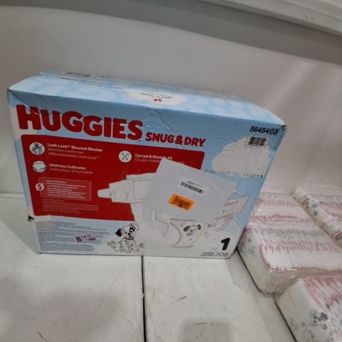 205PK HUGGIES SNUG & DRY BABY DIAPERS - SIZE: 1 (8 LBS TO 14 LBS) - DISNEY image 3