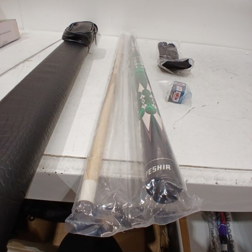 FESHIR BILLIARD 2 PIECE CUE SET WITH CHALK AND GLOVE - BLACK AND GREEN image 6