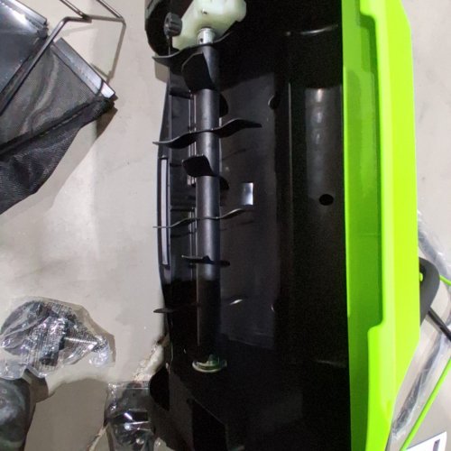 GREENWORKS BRUSHLESS DETHATCHER / SCARIFIER *TOOL ONLY* - 15" - 48V - GREEN/BLACK (MODEL: DHM401) image 4
