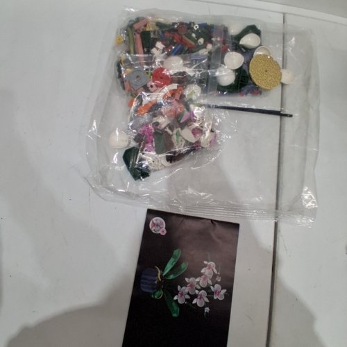 608PCS HOME PLANT DECORATION BUILDING BLOCK CYMBIDIUM ORCHID SET (MODEL: 50608) image 2