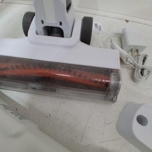 BLACK+DECKER POWERSERIES CORDLESS STICK VACUUM - 20V - WHITE/GREY - (MODEL:BHFEA520J) image 4