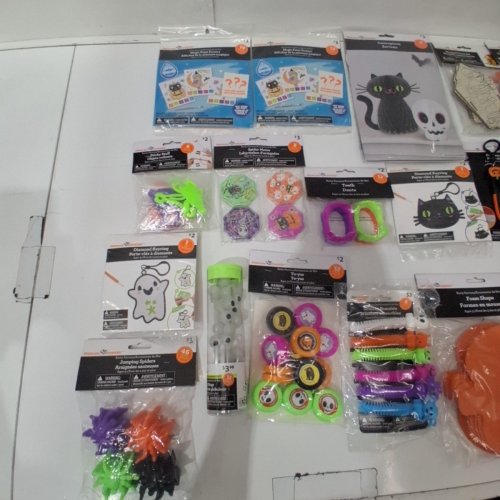 20PC+ HALLOWEEN PARTY FAVORS AND DECORATIONS = MULTICOLOUR image 3