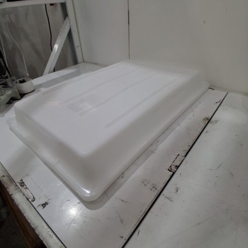 CARLISLE STORPLUS FOOD STORAGE CONTAINER - 5GAL - 26" X 18" X 3.5" - WHITE (MODEL: 1064002) image 2