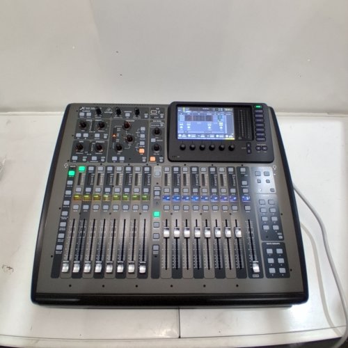 BEHRINGER X32 COMPACT 40-CHANNEL DIGITAL MIXER, 17 FULLY AUTOMATED MOTORIZED 100 MM FADERS - BLACK (MODEL: X32 COMPACT) image 6