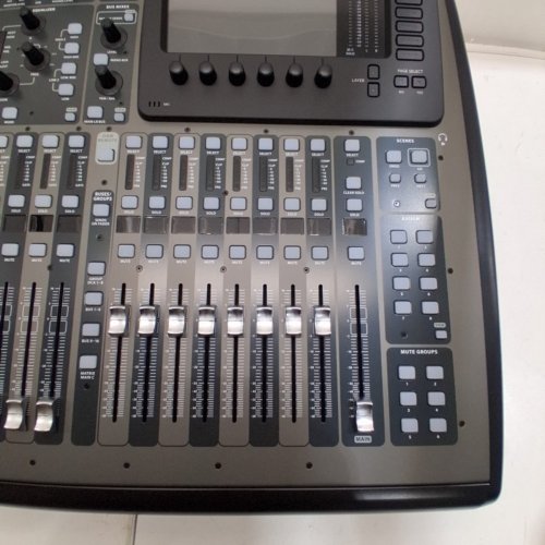 BEHRINGER X32 COMPACT 40-CHANNEL DIGITAL MIXER, 17 FULLY AUTOMATED MOTORIZED 100 MM FADERS - BLACK (MODEL: X32 COMPACT) image 12