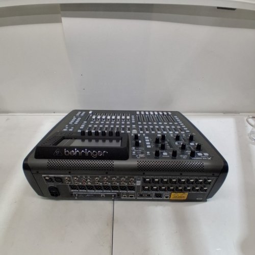 BEHRINGER X32 COMPACT 40-CHANNEL DIGITAL MIXER, 17 FULLY AUTOMATED MOTORIZED 100 MM FADERS - BLACK (MODEL: X32 COMPACT) image 18