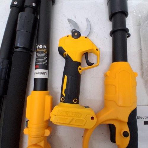 4-IN-1 MINI CHAINSAW WITH EXTENSION POLE AND 30 MM ELECTRIC SECATEURS COMPATIBLE WITH MAKITA 18V BATTERY **TOOL ONLY** - 8" -14.7FT - YELLOW image 4