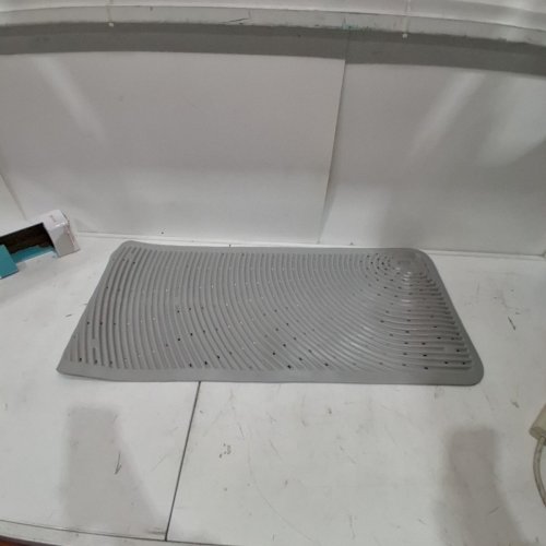 MUNCHKIN SOFT SPOT CUSHIONED BATH MAT - 36" X 17" - GREY image 2