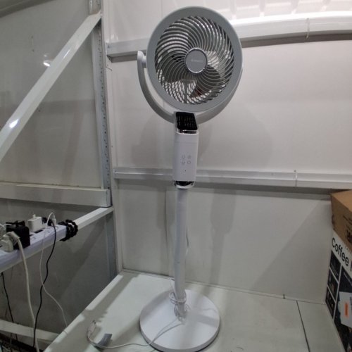 AIRMATE 2-IN-1 TABLE & STAND AIR CIRCULATION FAN WITH REMOTE - 32 ADJUSTABLE WIND SPEEDS - WHITE (MODEL: FA20-RD239) image 3