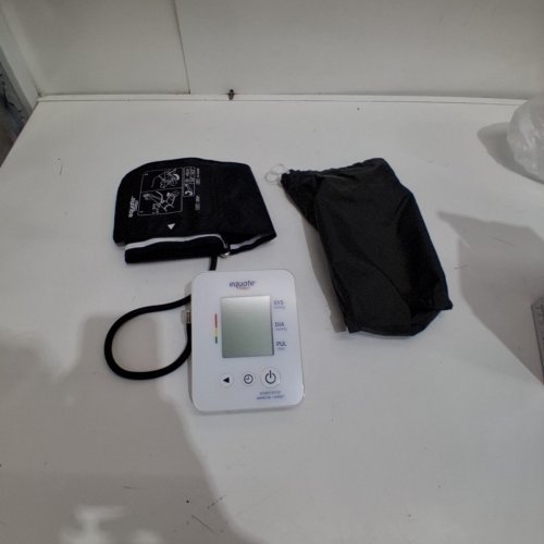 EQUATE 4000 SERIES BLOOD PRESSURE MONITOR - WHITE image 3