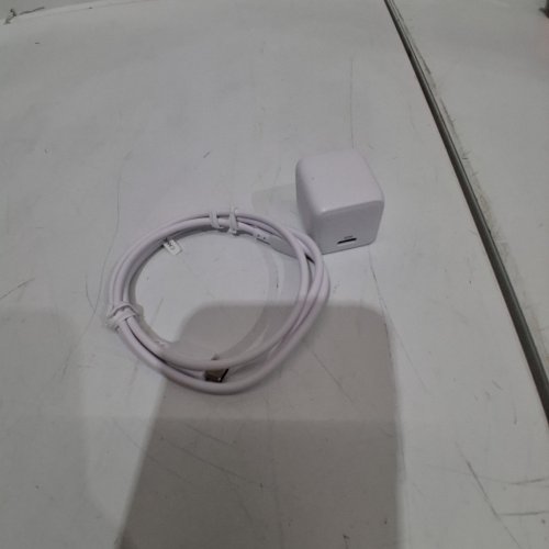 2PC ONN FAST CHARGING USB WALL CHARGER KIT - 20W - 3FT - WHITE image 3