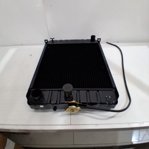 ATLANTIC TRACTOR RADIATOR - REPLACEMENT FOR VARIOUS CASE INTERNATIONAL HARVESTER MODELS - BLACK (MODEL: 1706-6543) image 3