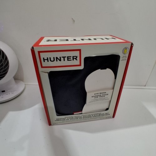HUNTER MEMORY FOAM TRAVEL PILLOW AND EYE MASK SET - GREY - (MODEL:4946946) image 4