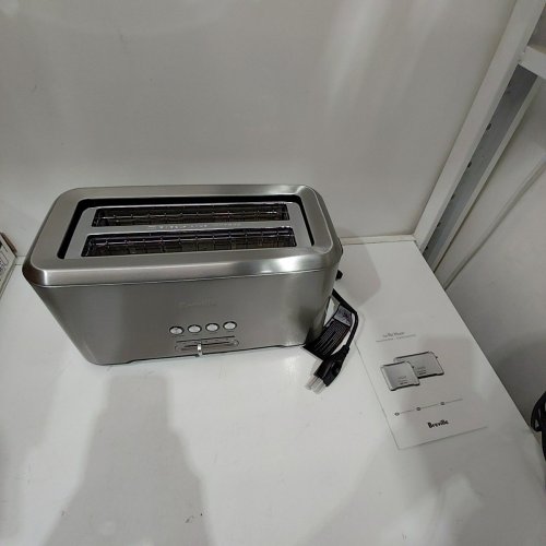 BREVILLE THE A BIT MORE 4-SLICE LONG SLOT TOASTER - BRUSHED STAINLESS STEEL (MODEL: BTA730XL/A) image 3