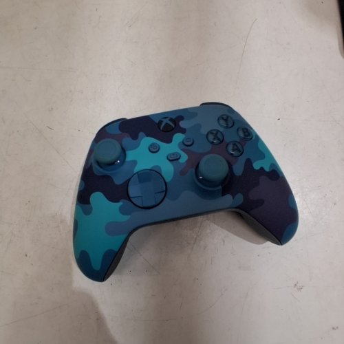 XBOX WIRELESS CONTROLLER - FOR XBOX SERIES X|S, XBOX ONE, AND WINDOWS 10 DEVICES - MINERAL CAMO (MODEL: QAU-00073) image 3