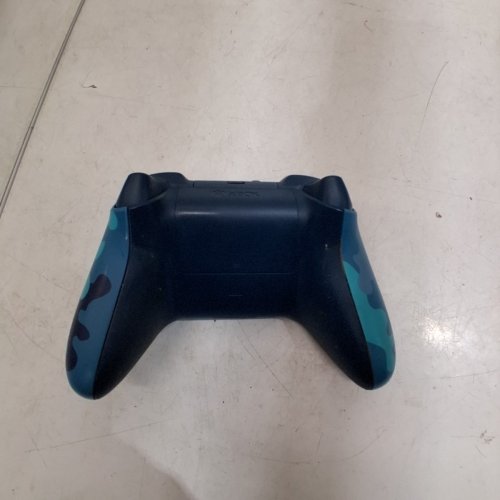 XBOX WIRELESS CONTROLLER - FOR XBOX SERIES X|S, XBOX ONE, AND WINDOWS 10 DEVICES - MINERAL CAMO (MODEL: QAU-00073) image 4