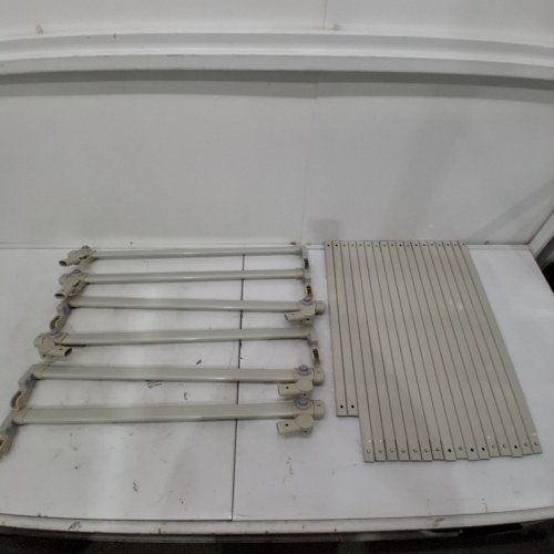 EAQ ADJUSTABLE HEIGHT BABY BED GUARD RAILS FOR TODDLERS - FITS KING MATTRESSES - LIGHT GREY (MODEL: ZC300) image 3
