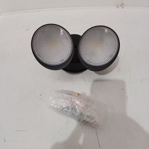 LUTEO UTILITECH LED 2-HEAD MOTION-ACTIVATED FLOOD LIGHT WITH TIMER - 5000K - BLACK (MODEL: 6222B) image 3