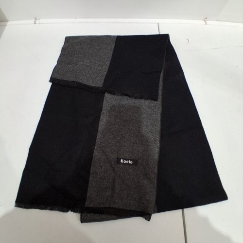 KOEIE COLOR BLOCK SCARF - BLACK AND GRAY image 3