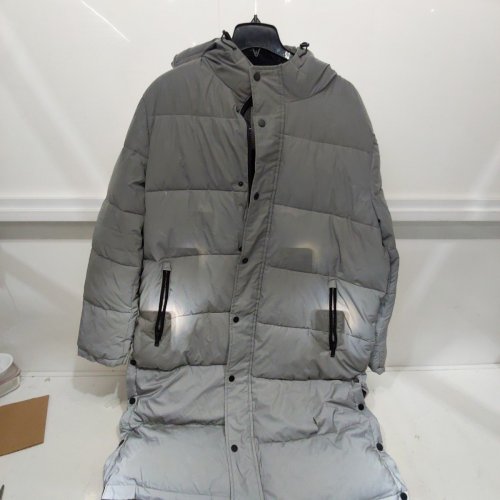 UNISEX DKNY FULL-LENGTH LIGHT COCOON REFLECTIVE PUFFER JACKET - EXTRA LARGE - GREY/BLACK image 2