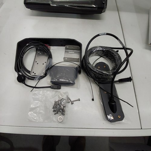 HUMMINBIRD CHIRP MEGA SI+ MEGA DI+ HELIX 12 G4N FISH FINDER (MODEL: HELIX 12 G4N) image 3
