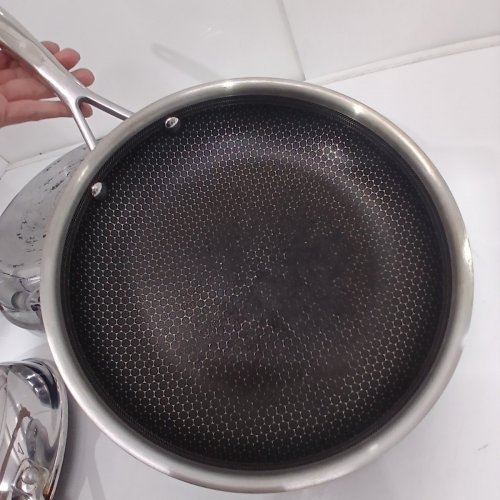 3PC HENCKELS PARADIGM CERAMIC NON-STICK SKILLET SET - 8"/10"/12" (MODEL: 1901726) image 4